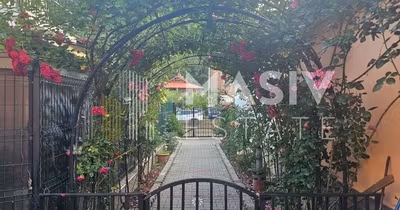 Casă Central