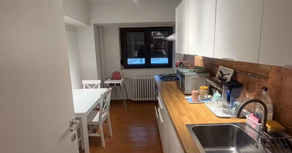 Apartament de vânzare cu 4 camere, mobilat în zona Unirii, Sector 3