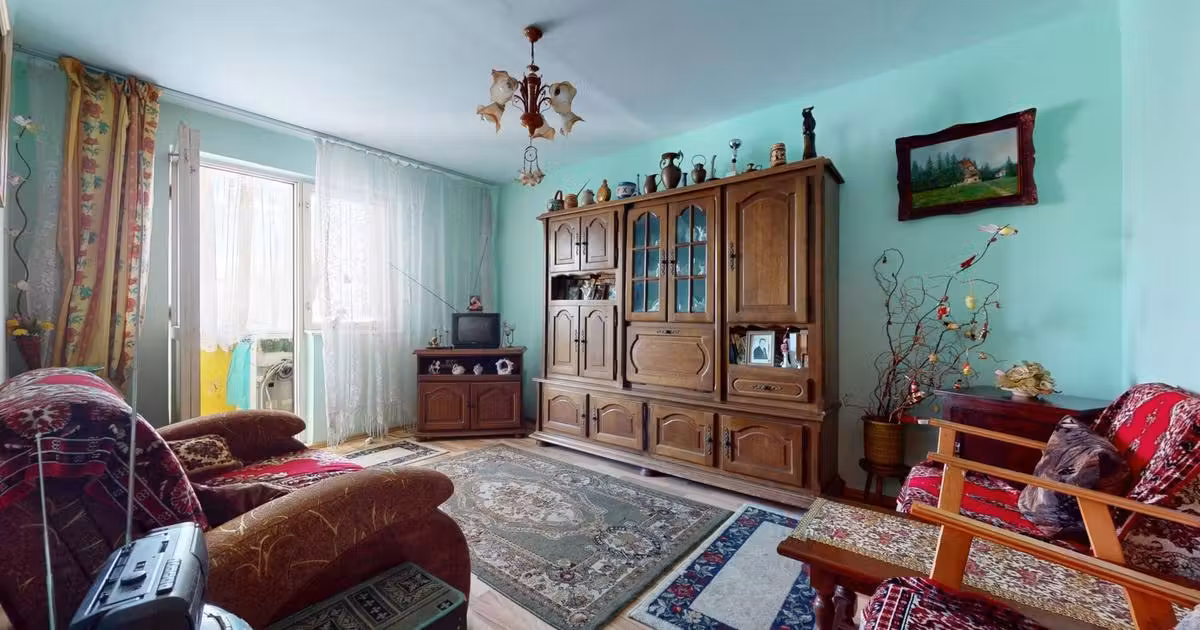 Apartament de vânzare cu 2 camere în zona Griviței, Brașov