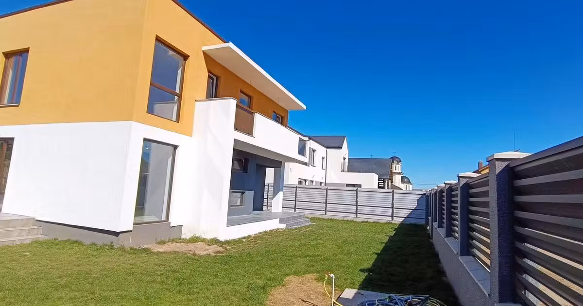 Casă individuală de vânzare cu 5 camere în Hărman