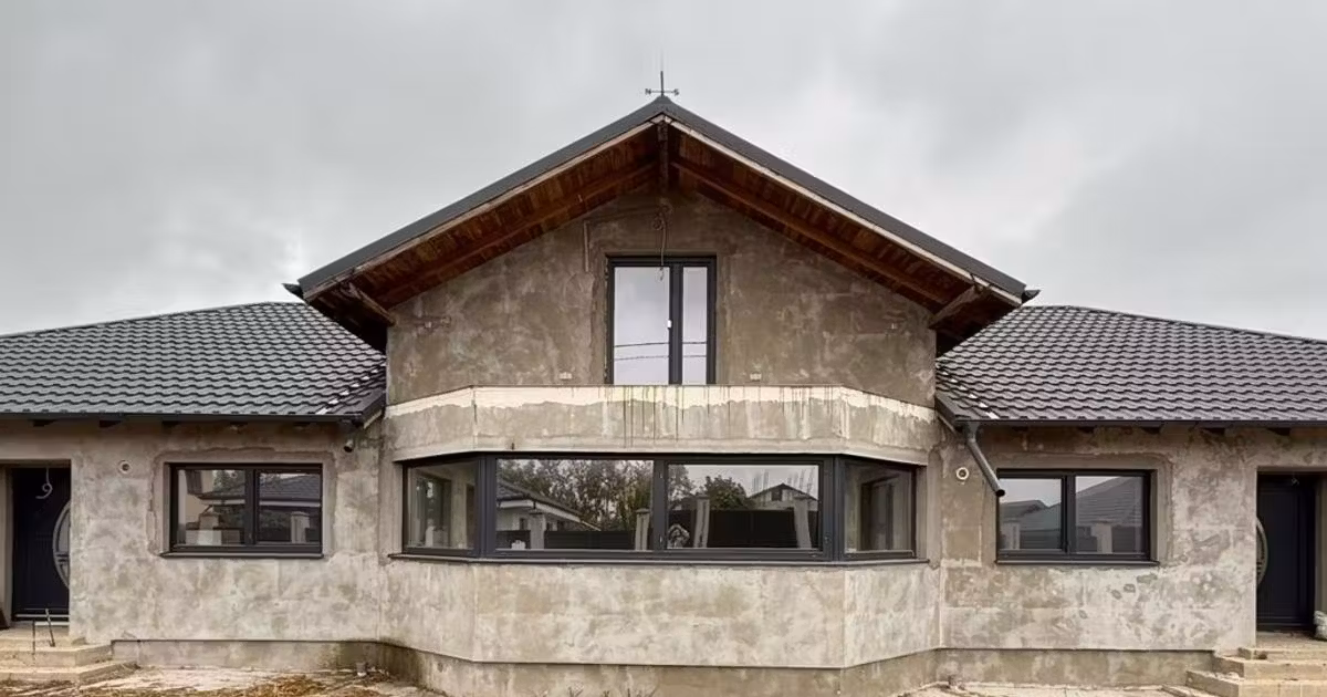 Casă individuală de vânzare cu 6 camere în Șendreni