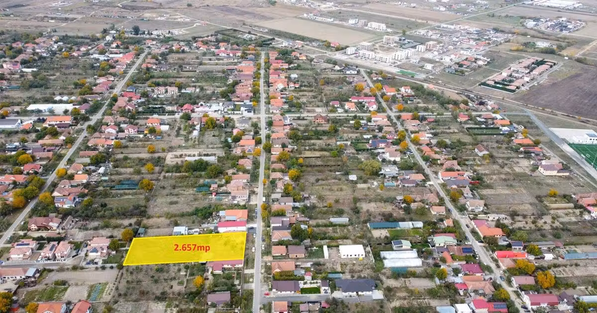 Teren Construcții intravilan de vânzare de 2657 mp, în Moșnița Nouă