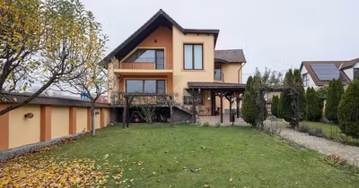 Casă Schei