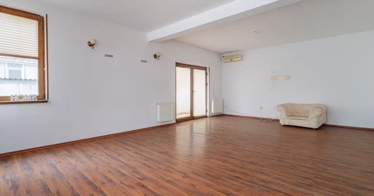 Casă individuală de vânzare cu 4 camere în Chiajna