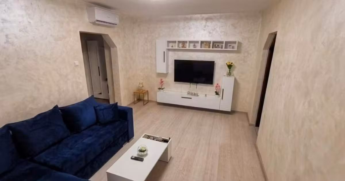 Apartament de vânzare cu 2 camere, mobilat în zona George Enescu, Craiova