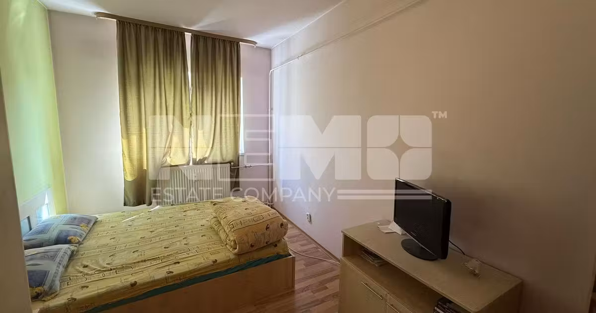 Apartament de vânzare cu 3 camere în Rădăuți