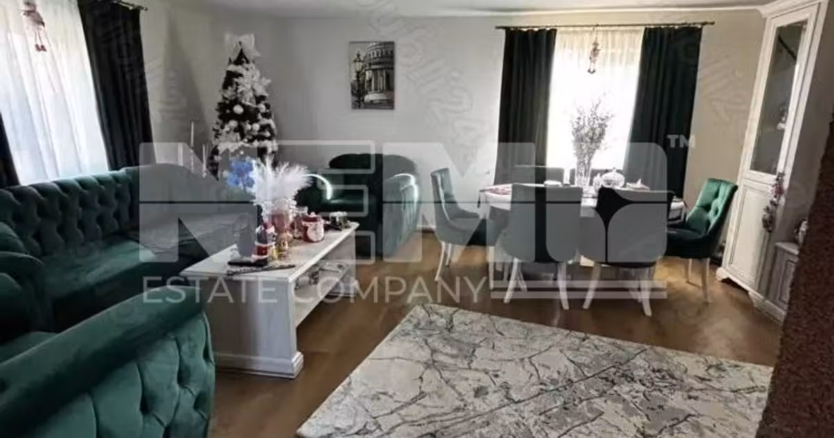 Casă individuală de vânzare cu 6 camere în zona Burdujeni, Suceava