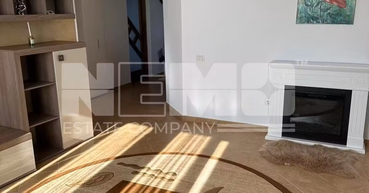 Apartament de vânzare cu 3 camere, mobilat în Rădăuți