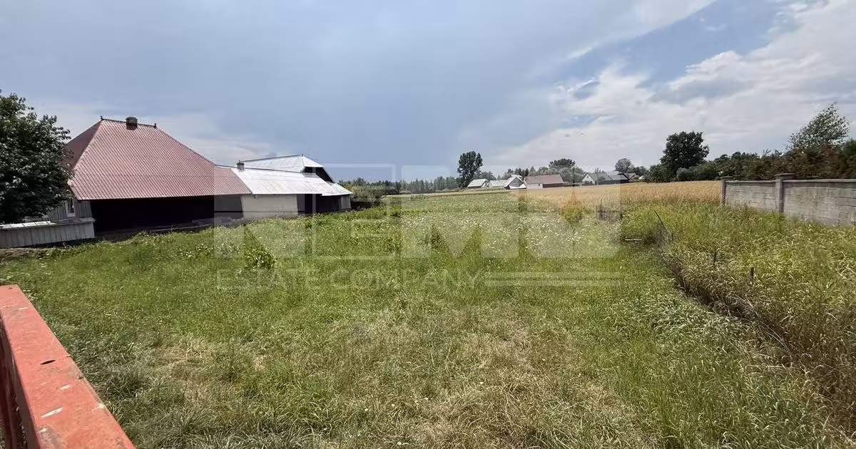 Teren Construcții intravilan de vânzare de 1900 mp, în Frătăuții Noi