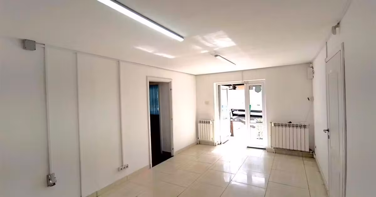 Birou de vânzare de 60 mp, în zona Burdujeni, Suceava