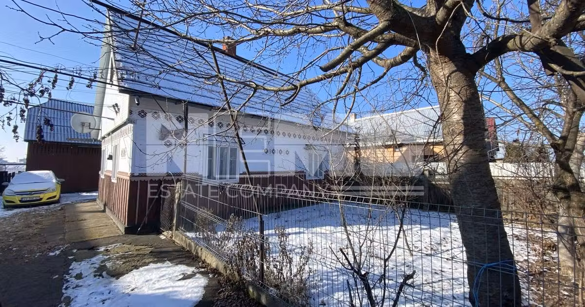 Casă individuală de vânzare cu 3 camere în Măneuți