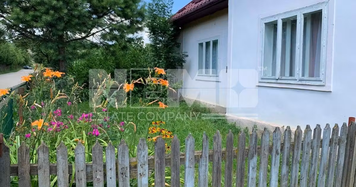 Casă individuală de vânzare cu 2 camere, mobilată în Cacica