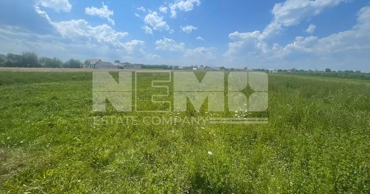 Teren Construcții intravilan de vânzare de 3770 mp, în Frătăuții Vechi