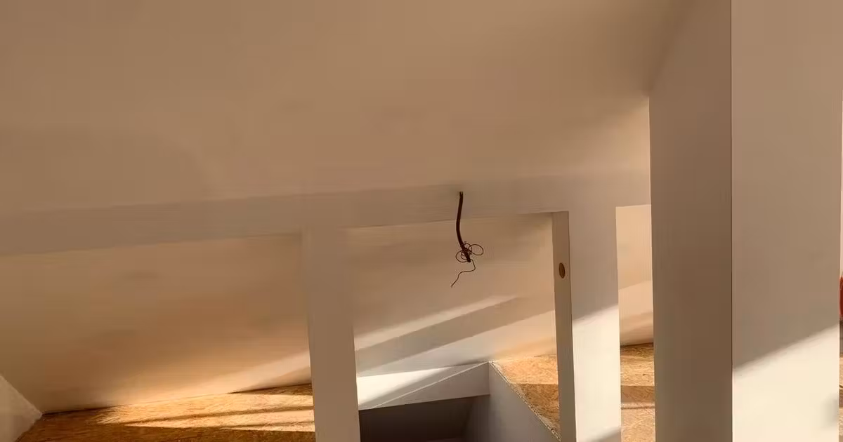 Casă individuală de vânzare cu 5 camere în Vicovu de Sus