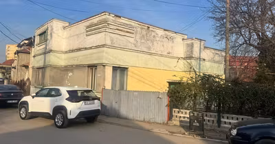Casă Ultracentral