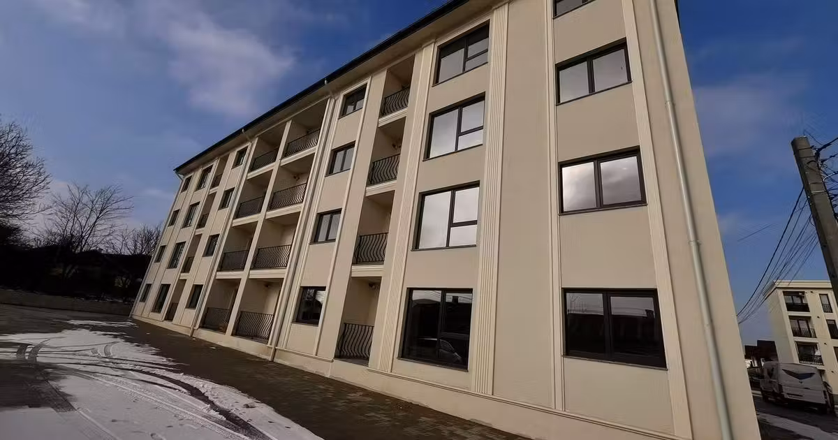 Apartament de vânzare cu 2 camere, mobilat în Lisaura