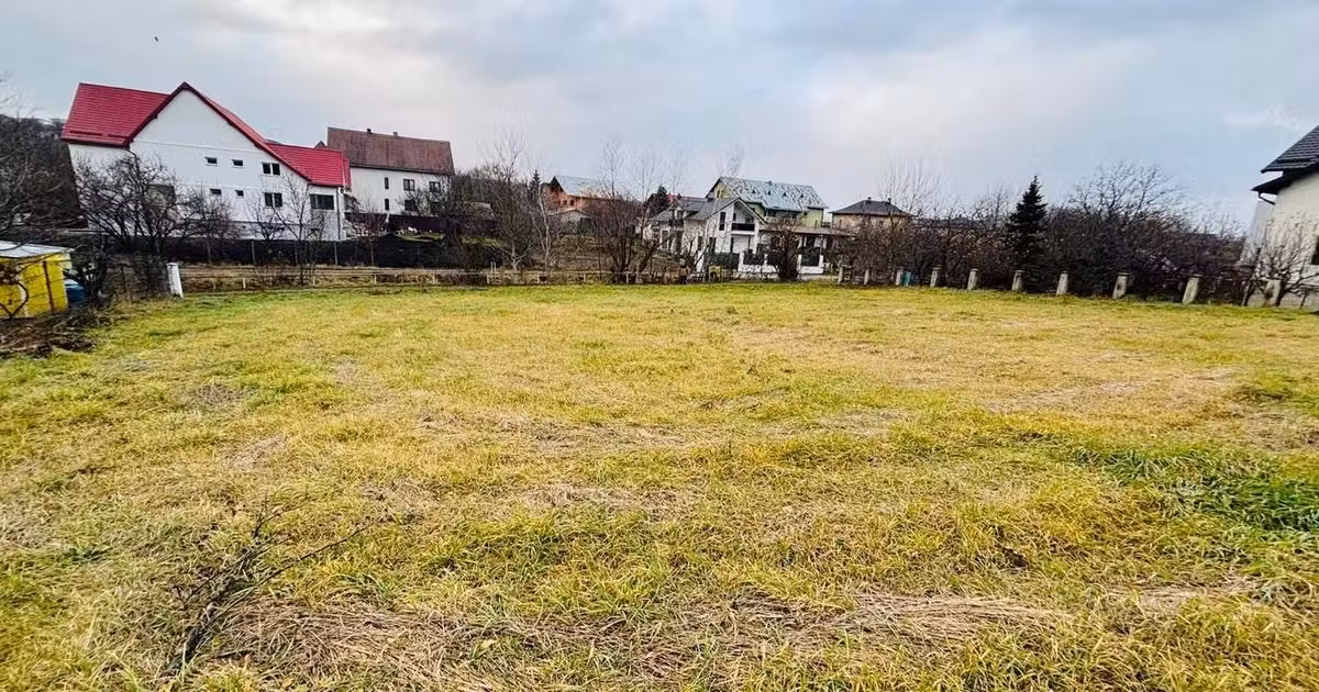 Teren Construcții intravilan de vânzare de 1227 mp, în Șcheia