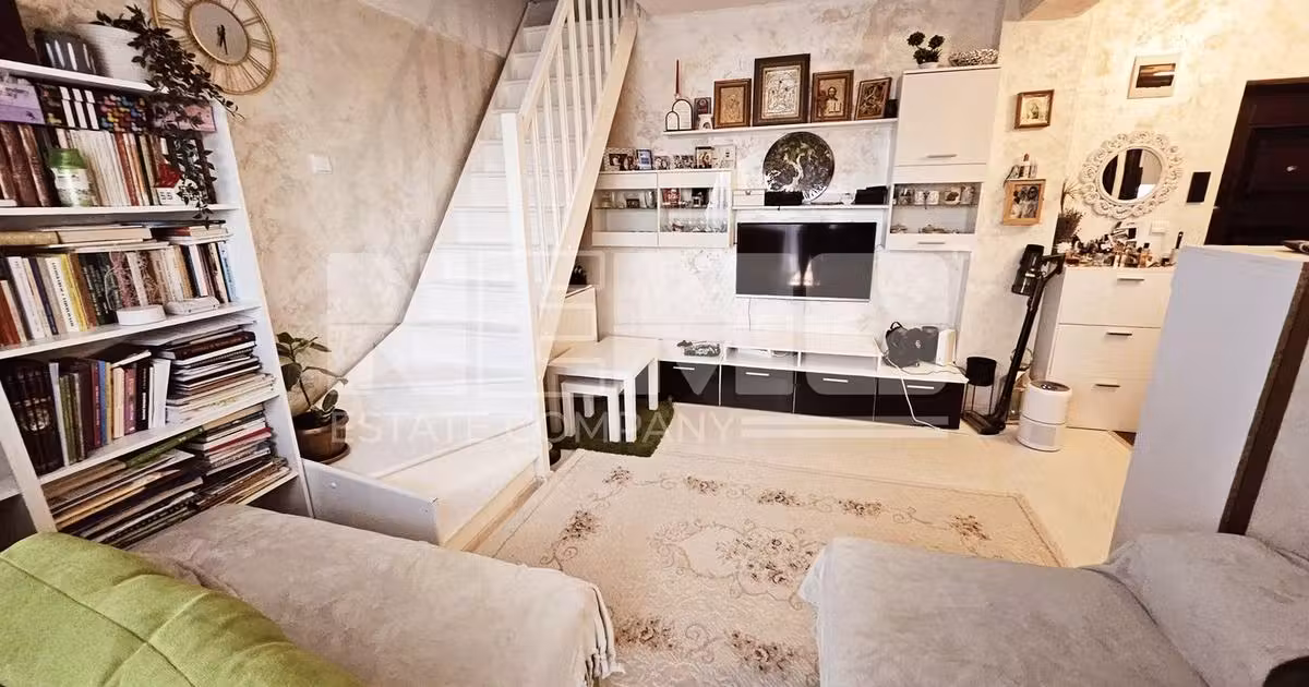 Apartament de vânzare cu 3 camere, mobilat în Ipotești