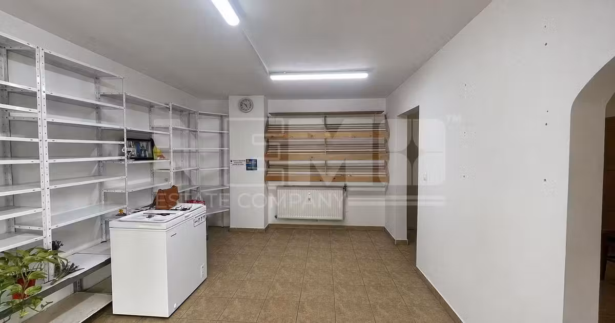 Apartament de vânzare cu 3 camere în Rădăuți
