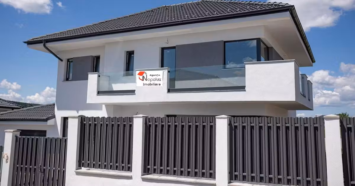Casă individuală de vânzare cu 5 camere în Chinteni
