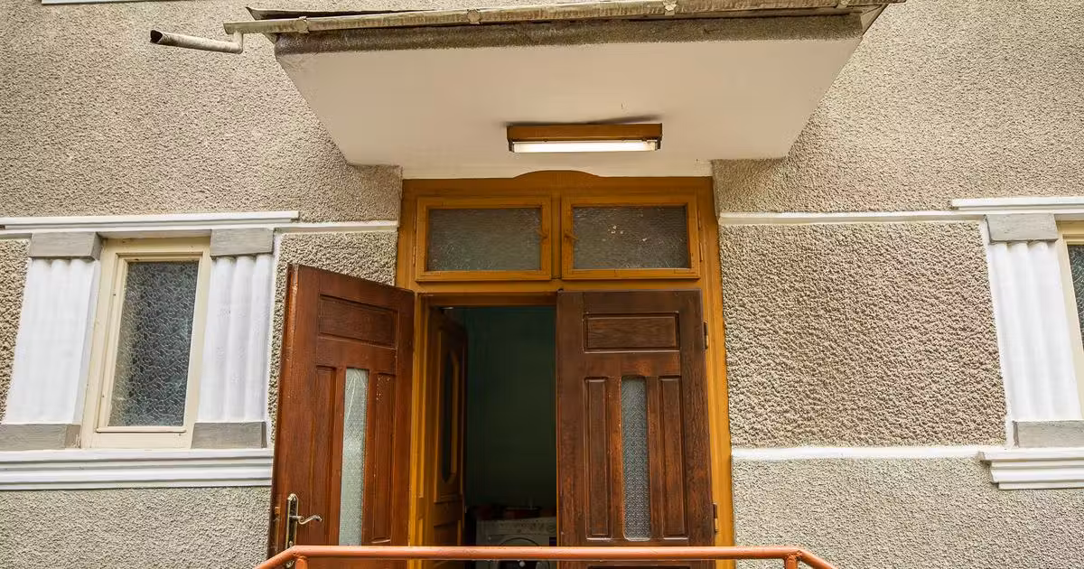 Casă individuală de vânzare cu 7 camere în Baia de Arieș