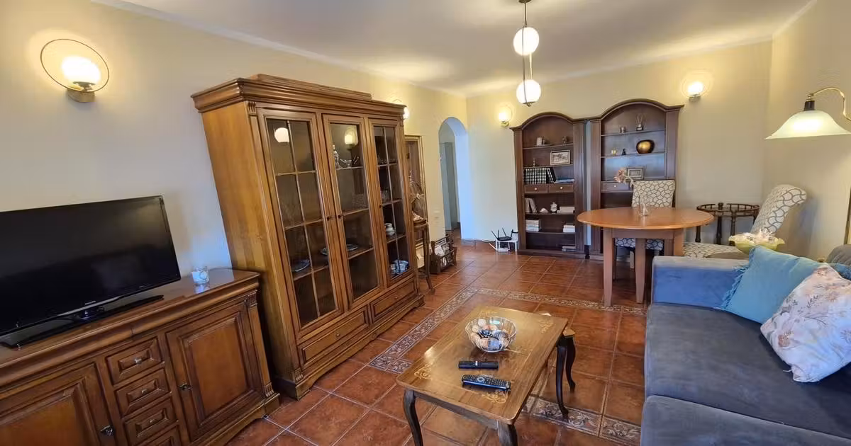 Apartament de vânzare cu 3 camere, mobilat în zona Cetate, Alba Iulia