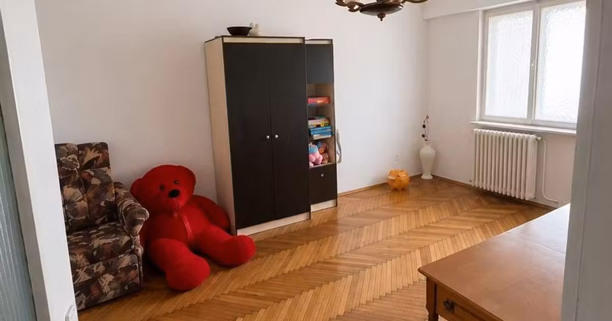 Apartament de vânzare cu 4 camere în zona Cetate, Alba Iulia