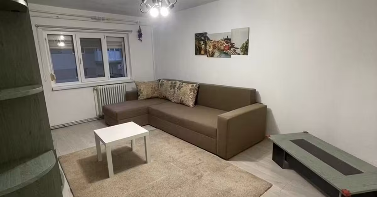 Apartament de vânzare cu 2 camere în zona Tolstoi, Alba Iulia