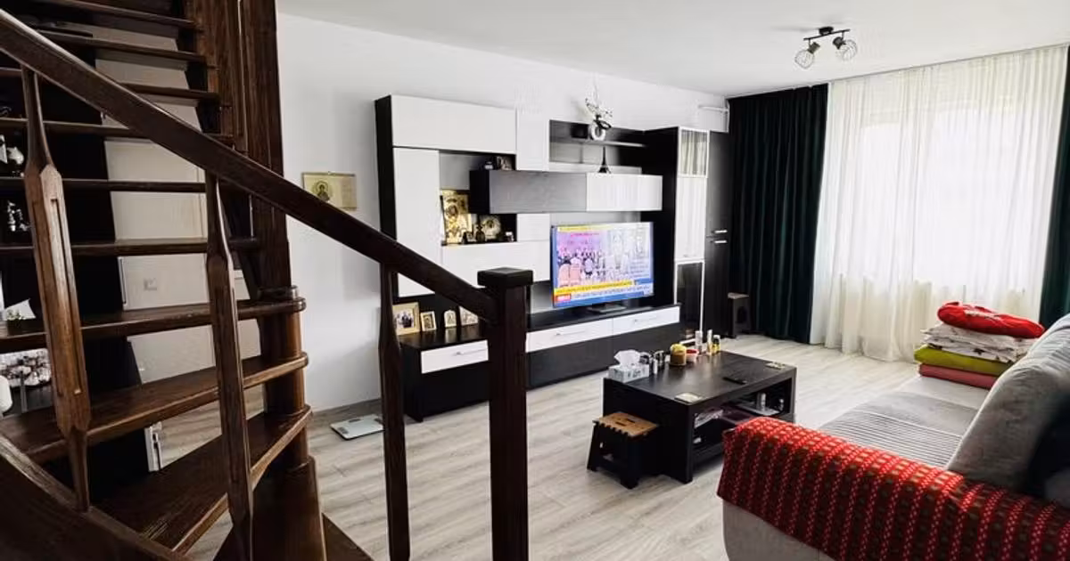 Apartament de vânzare cu 4 camere, mobilat în zona Central, Alba Iulia
