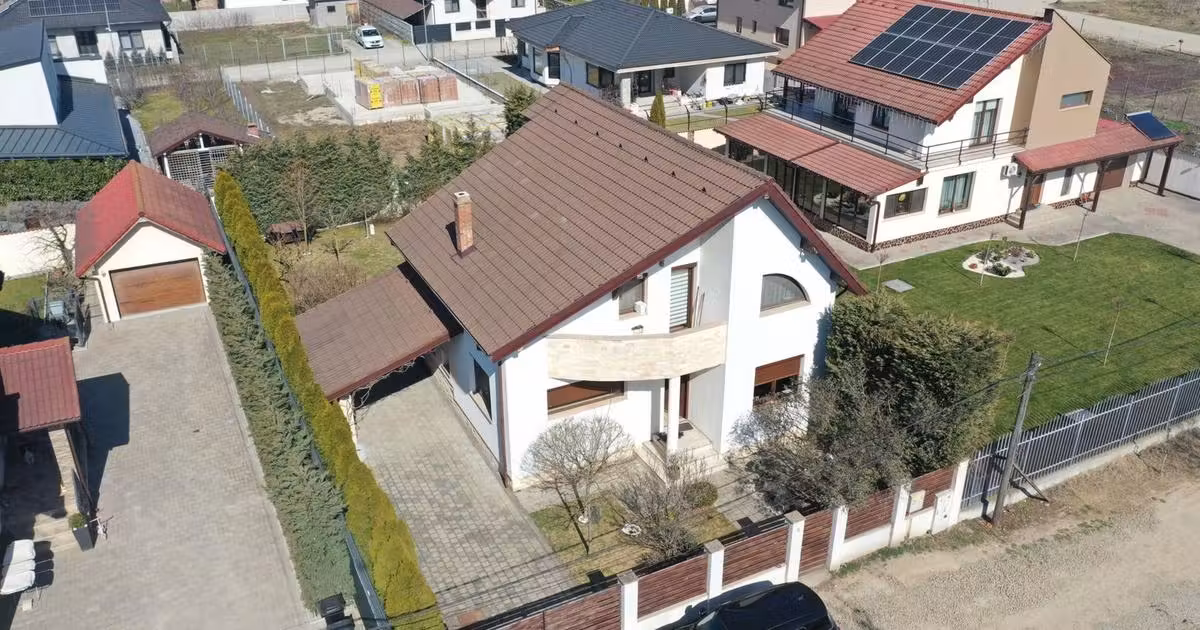 Casă individuală de vânzare cu 4 camere în zona Exterior Nord, Alba Iulia