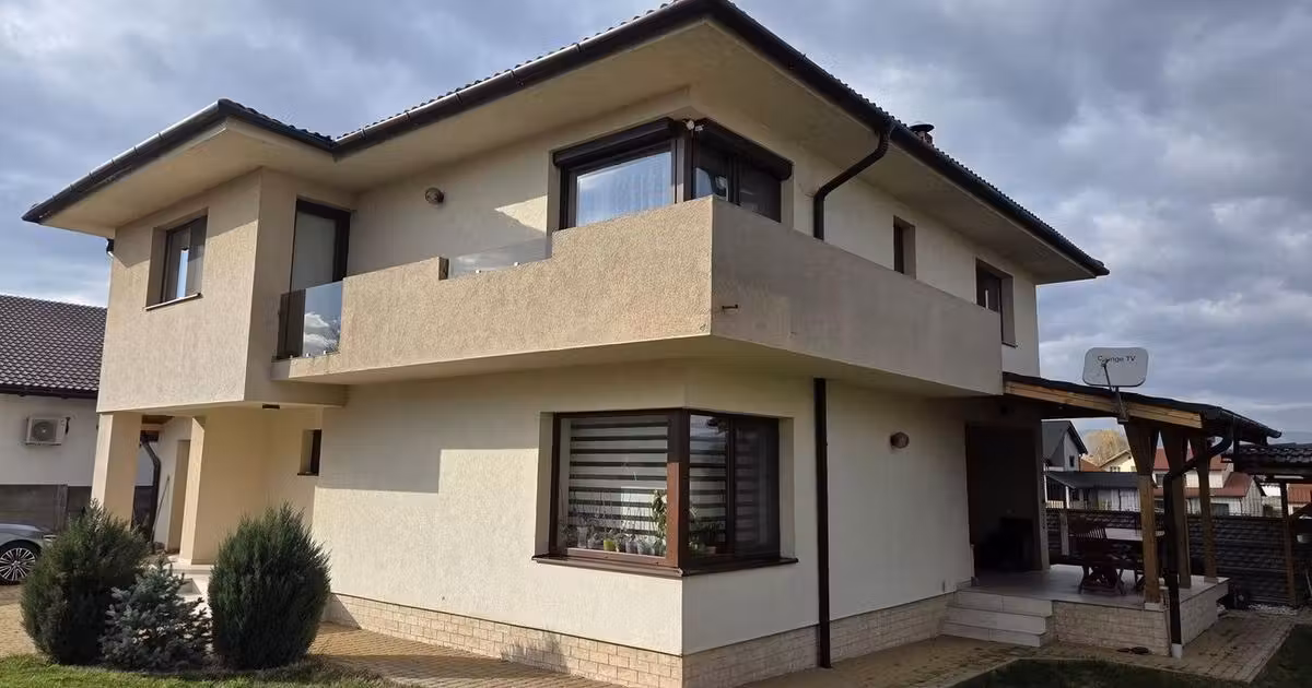 Casă individuală de vânzare cu 6 camere, mobilată în zona Micești, Alba Iulia