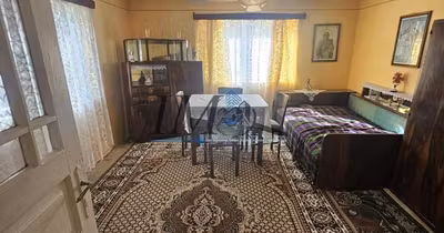 Casă Roșia de Secaș