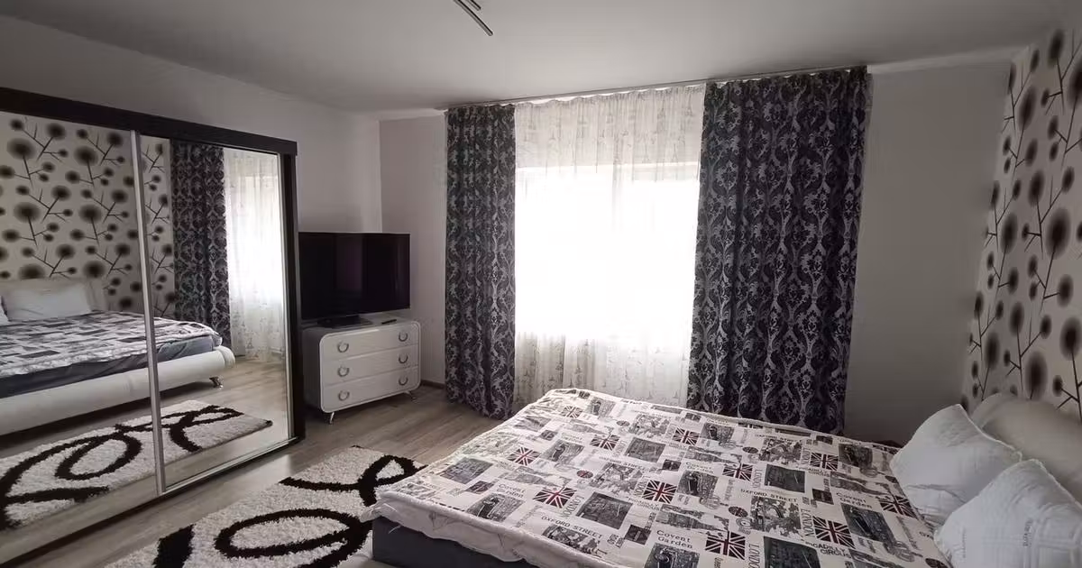 Casă individuală de vânzare cu 3 camere, mobilată în Ampoița