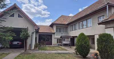 Casă Petrești