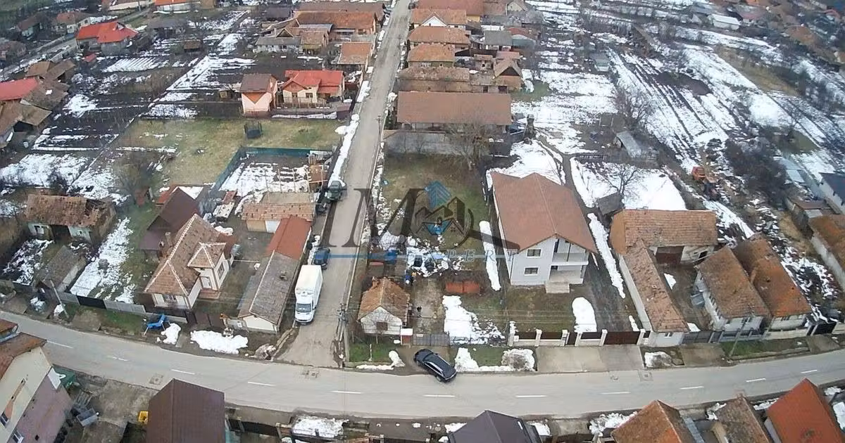 Teren Construcții intravilan de vânzare de 600 mp, în Cricău