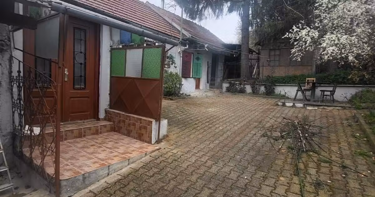 Casă individuală de vânzare cu 3 camere în Câlnic