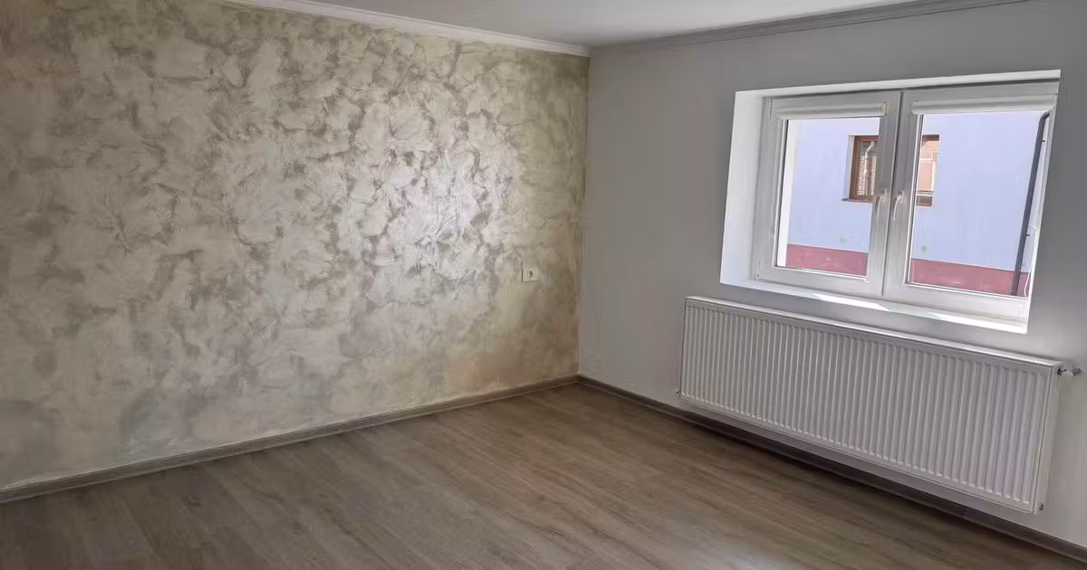 Casă individuală de vânzare cu 3 camere în Sebeș