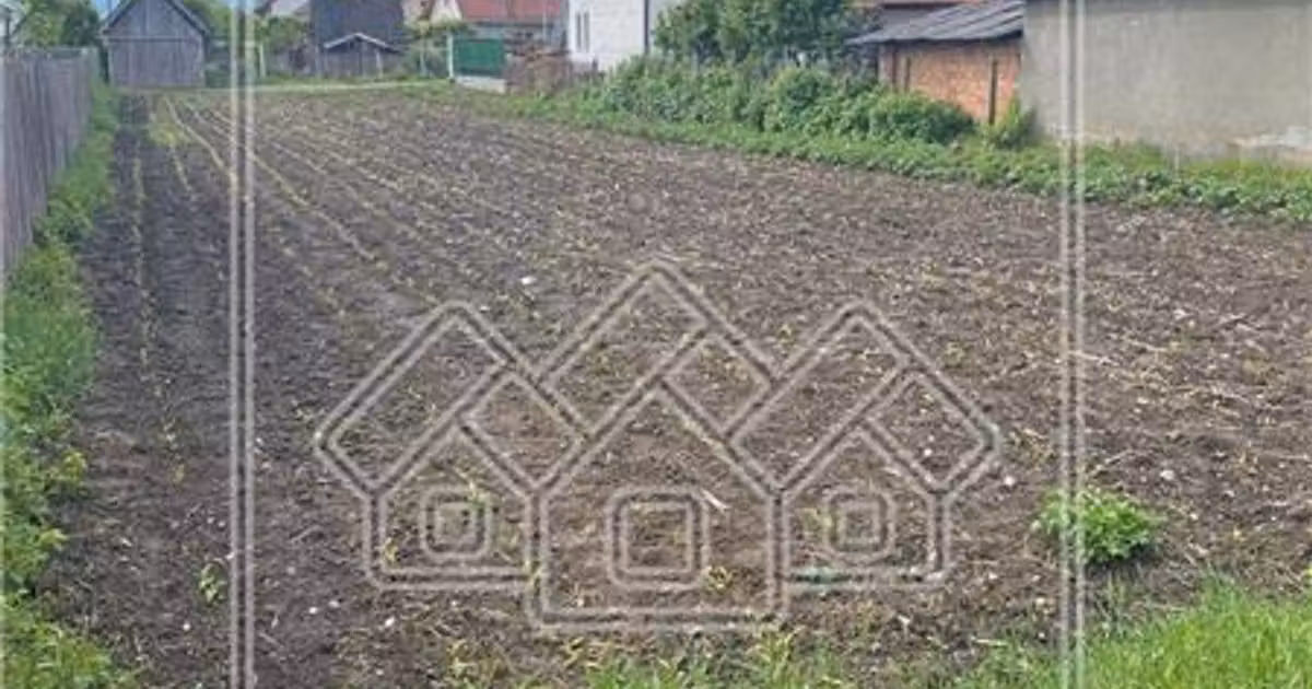 Teren Construcții intravilan de vânzare de 898 mp, în Avrig