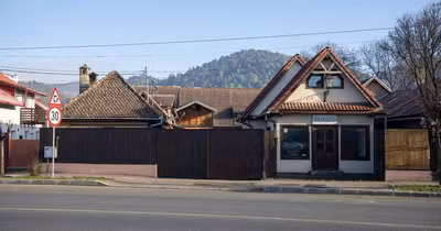 Casă Schei