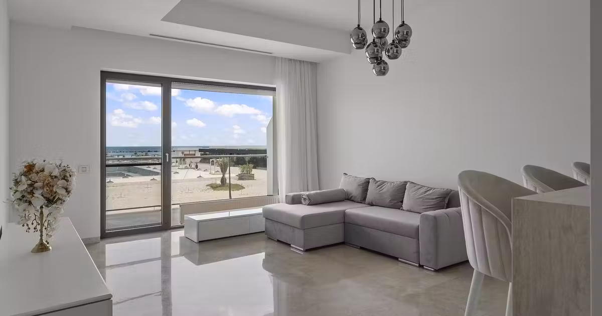 Apartament de vânzare cu 3 camere, mobilat în Mamaia