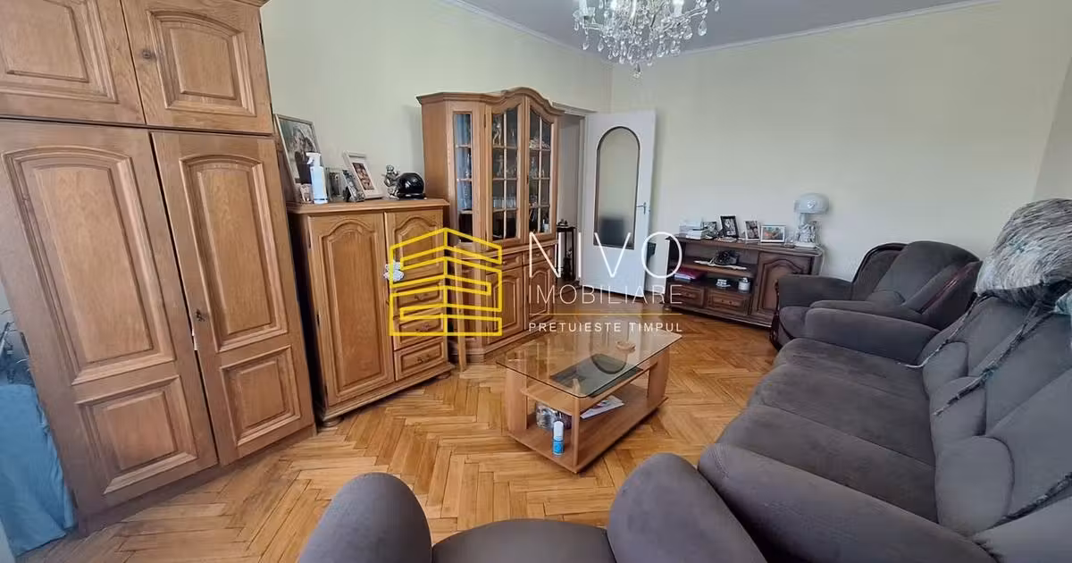 Apartament de vânzare cu 2 camere, mobilat în zona Unirii, Târgu Mureș