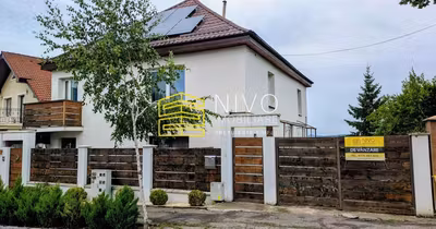 Casă Platou
