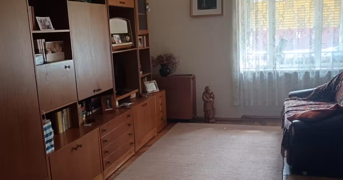 Casă de vânzare cu 2 camere în zona Central, Târgu Mureș