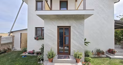 Casă Dragomirești-Vale