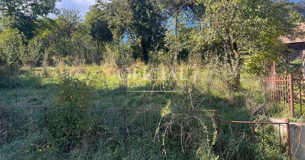 Teren agricol intravilan de vânzare de 2771 mp, în Șutu