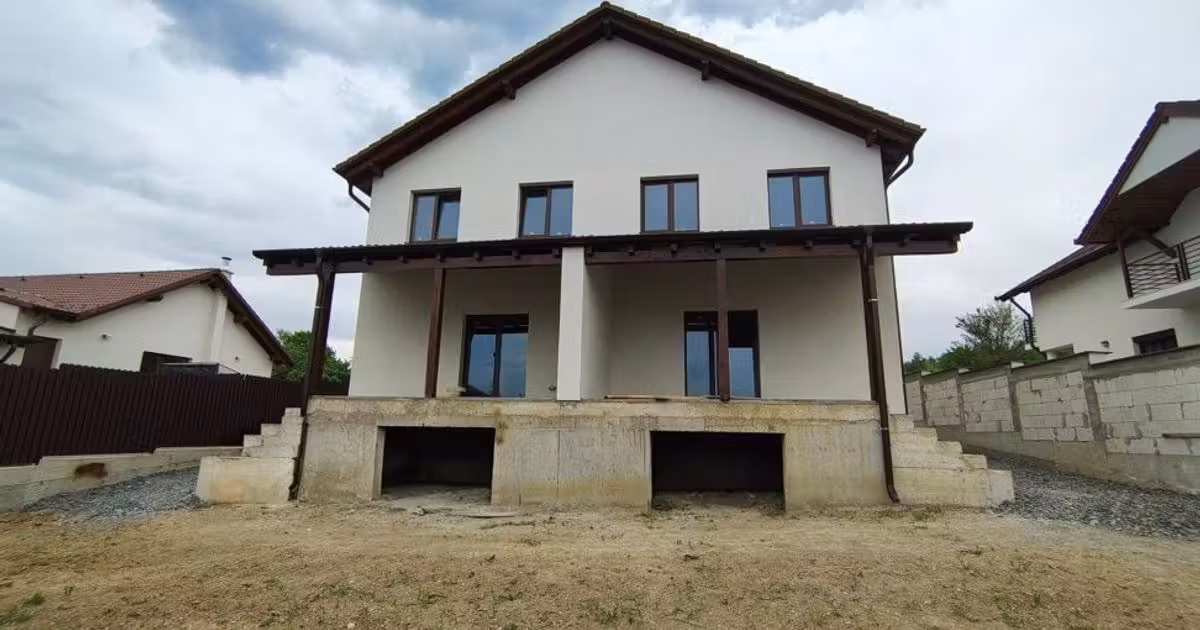 Casă individuală de vânzare cu 4 camere în zona Arhitecților - Calea Cisnădiei, Sibiu