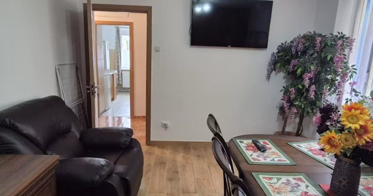 Apartament de vânzare cu 2 camere, mobilat în zona Hipodrom 1, Sibiu