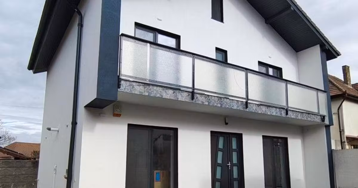Casă individuală de vânzare cu 4 camere în zona Turnișor, Sibiu