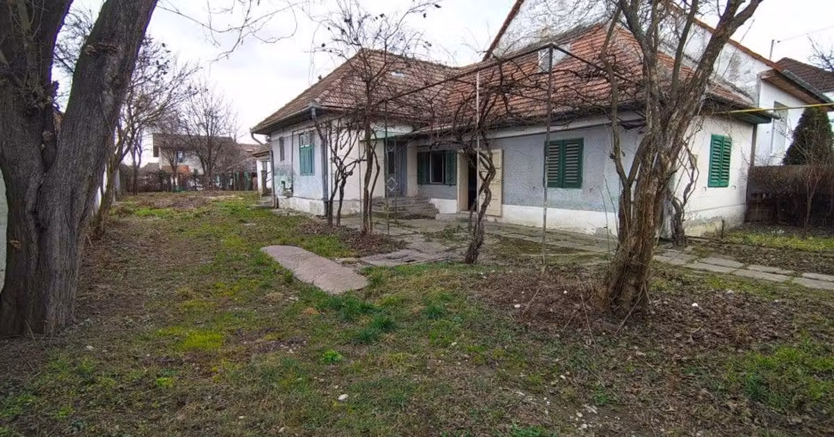 Casă individuală de vânzare cu 4 camere în zona Lazaret, Sibiu