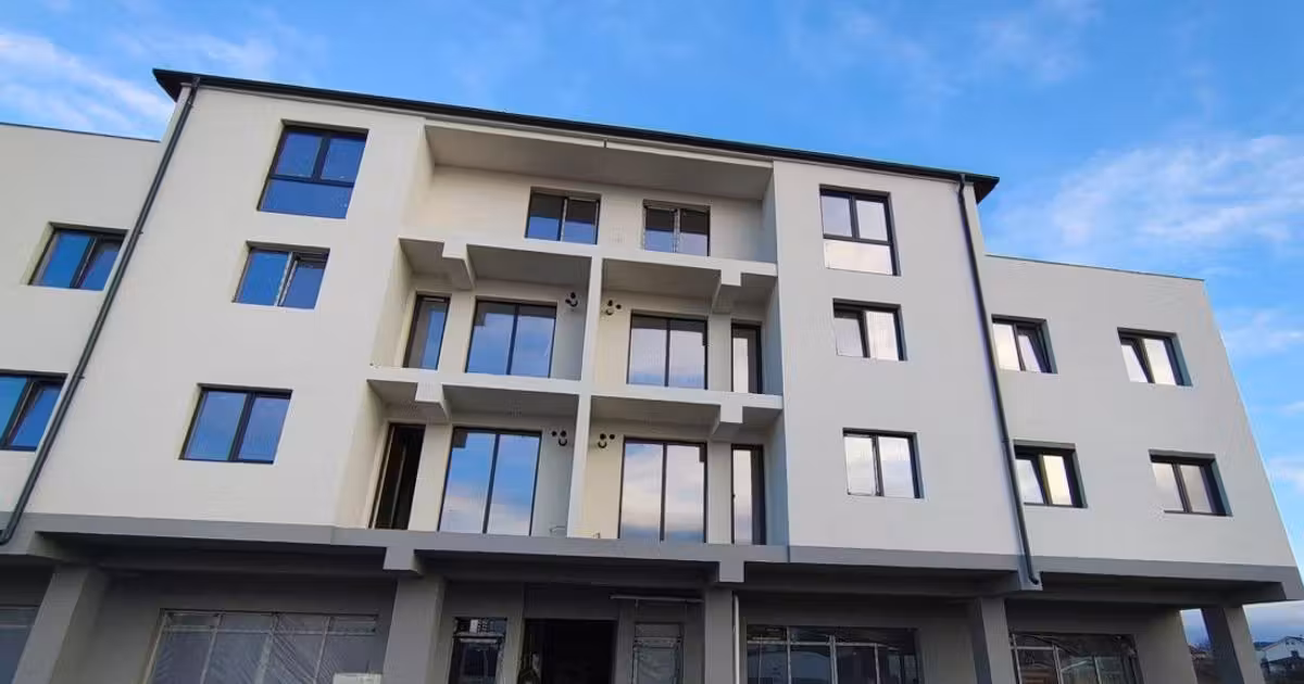 Apartament de vânzare cu 3 camere în Șelimbăr